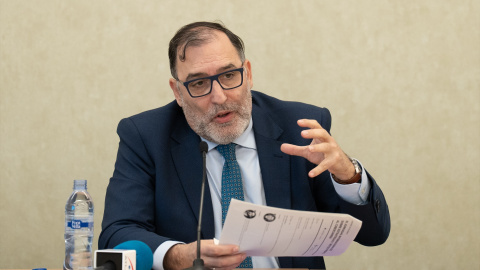 El juez de la Audiencia Nacional, Eloy Velasco, interviene durante un seminario sobre ciberdelincuencia. David Zorrakino / Europa Press. El juez de la Audiencia Nacional, Eloy Velasco, interviene durante un seminario sobre ciberdelincuencia. David Zorrakino / Europa Press.