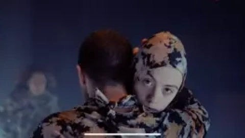 Danza-teatro 'Parlem-ne' en la sala de teatro 'Cuarta Pared'