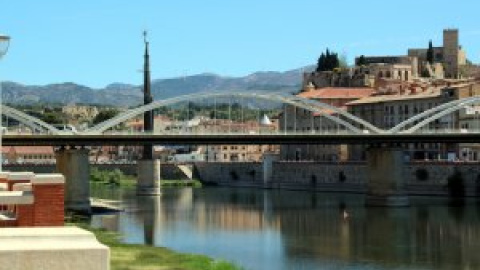 L'Audiència de Tarragona paralitza indefinidament la retirada del monument franquista de Tortosa