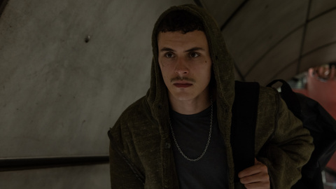Arón Piper, en el papel de Sergio Ciscar en la serie 'El Silencio' de Netflix. Arón Piper, en el papel de Sergio Ciscar en la serie 'El Silencio' de Netflix.