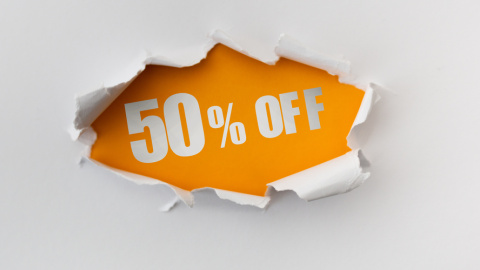 El placer de comprar es proporcional al dolor que siente tu tarjeta cuando ve que no paras de gastar. (Fuente: Giphy) El placer de comprar es proporcional al dolor que siente tu tarjeta cuando ve que no paras de gastar. (Fuente: Giphy)