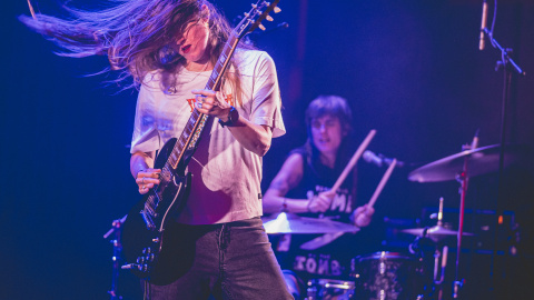 Anxela y Violeta, componentes de Bala, en un concierto en Santiago de Compostela el 21 de octubre de 2022 (Fuente: Mattias Saraibe) Anxela y Violeta, componentes de Bala, en un concierto en Santiago de Compostela el 21 de octubre de 2022 (Fuente: Mattias Saraibe)