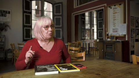 La revista Contracultural presenta un curtmetratge documental que explora la situació crítica de l’Antic Teatre, un referent de la cultura independent de Barcelona que reclama l’expropiació municipal per transformar-se en una casa de cultura.
Aquesta peça audiovisual reflexiona sobre el model de ciutat que s’està fomentant, basat en dinàmiques capitalistes que afavoreixen l’especulació en detriment dels espais comunitaris, amb greus conseqüències socials i culturals.

Aquest curt documental està dirigit per Alba Sueiro, editat per Gonzalo Hurtado, amb la col·laboració de Maria Arnau i Max Sorribas, i compta amb la fotografia de Pol Montserrat i la mùsica de Mario G Cortizo.

Más info: contracultural.es