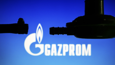 EuropaPress_4672290_logotipo_gazprom_junto_tuberia_desconectada Logotipo de Gazprom junto a una tubería desconectada. Archivo.ANDRE M. CHANG / ZUMA PRESS / CONTACTOPHOTO31/5/2022 ONLY FOR USE IN SPAIN