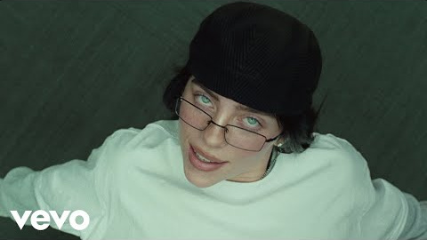 Billie Eilish - BIRDS OF A FEATHER (Official Music Video) Listen to HIT ME HARD AND SOFT: https://billieeilish.lnk.to/HITMEHARDANDSOFT
Download BIRDS OF A FEATHER Live from Billie’s Amazon Music Songline performance: https://billieeilish.lnk.to/BIRDSOFAFEATHER-AMAZONDOWNLOAD
Get tickets: https://BillieEilish.lnk.to/TourDates
Follow Billie Eilish:
TikTok: https://BillieEilish.lnk.to/TikTok
Instagram: https://BillieEilish.lnk.to/Instagram
Facebook: https://BillieEilish.lnk.to/Facebook
Twitter: https://BillieEilish.lnk.to/Twitter
YouTube: https://www.youtube.com/billieeilish
WhatsApp: https://BillieEilish.lnk.to/WhatsApp
Email: https://BillieEilish.lnk.to/SignUp
Store: https://BillieEilish.lnk.to/Store
Cell: +1 (310) 807-3956
Music video by Billie Eilish performing BIRDS OF A FEATHER.© 2024 Darkroom/Interscope Records