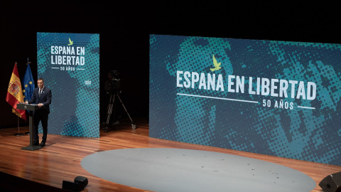 El presidente del Gobierno, Pedro Sánchez, interviene durante el acto 'España en Libertad', en el Auditorio del Museo Nacional Centro de Arte Reina Sofía El presidente del Gobierno, Pedro Sánchez, interviene durante el acto 'España en Libertad', en el Auditorio del Museo Nacional Centro de Arte Reina Sofía.