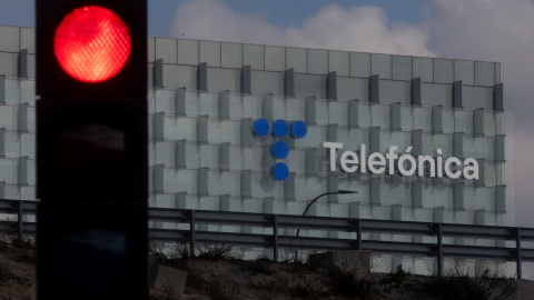 Vista de uno de los edificios del Distrito Telefónica, la sede corporativa de la operadora de telecomunicaciones en la zona norte de Madrid. Vista de uno de los edificios del Distrito Telefónica, la sede corporativa de la operadora de telecomunicaciones en la zona norte de Madrid.