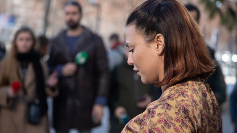 EuropaPress_6456660_actriz_elisa_mouliaa_sale_declarar_juzgados_plaza_castilla_16_enero_2025 La actriz Elisa Mouliaá sale de declarar de los juzgados de Plaza de Castilla, en Madrid.