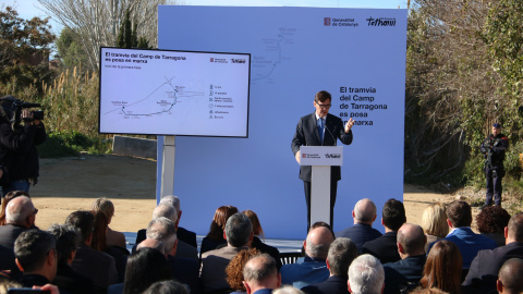 El president Illa a la presentació de la primera fase del tramvia del Camp de Tarragona. El president Illa a la presentació de la primera fase del tramvia del Camp de Tarragona.
