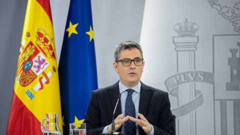 El ministro de la Presidencia, Justicia y Relaciones con las Cortes, Félix Bolaños, durante una rueda de prensa tras el Consejo de Ministros, en el Palacio de la Moncloa, a 21 de enero de 2025 El ministro de la Presidencia, Justicia y Relaciones con las Cortes, Félix Bolaños, durante una rueda de prensa tras el Consejo de Ministros, en el Palacio de la Moncloa, a 21 de enero de 2025