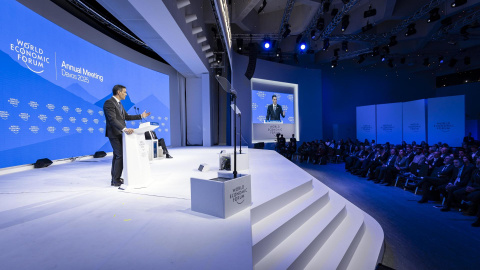El presidente del Gobierno, Pedro Sánchez, durante su intervención este miércoles en el Foro Económico Mundial que se celebra en la ciudad suiza de Davos. El presidente del Gobierno, Pedro Sánchez, durante su intervención este miércoles en el Foro Económico Mundial que se celebra en la ciudad suiza de Davos.