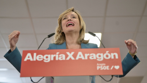 La ministra de Educación, Formación Profesional y Deportes, Pilar Alegría, interviene durante un acto donde anunció su candidatura a liderar el PSOE de Aragón, a 21 de diciembre de 2024.
