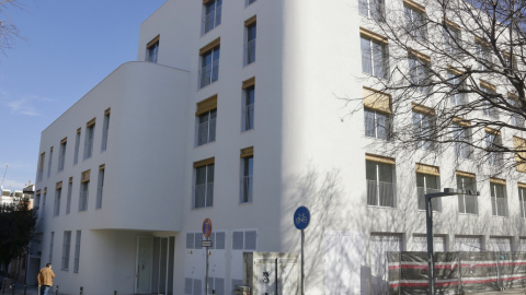 habitatge viladecans jordi pujolar_ Una imatge d'una promoció d'habitatge assequible del Govern central i l'AMB a Viladecans.