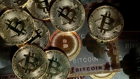 Monedas que representan los Bitcoin. Monedas que representan los Bitcoin.