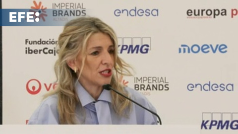 Díaz defiende la reducción de jornada y pide a la CEOE que vuelva al "lugar correcto" Díaz defiende la reducción de jornada y pide a la CEOE que vuelva al "lugar correcto"