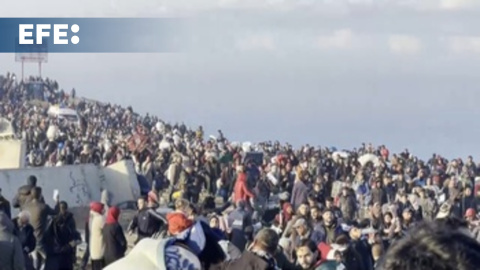 Centenares de palestinos comienzan a desplazarse hacia el norte de Gaza Centenares de palestinos comienzan a desplazarse hacia el norte de Gaza