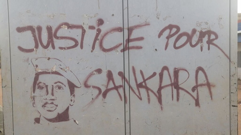 Grafiti Burkina Faso Sankara Grafiti pidiendo justicia por el asesinato de Thomas Sankara, en Burkina Faso, a 15 de octubre de 2023