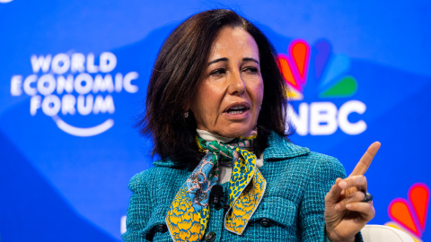 La presidenta del Banco Santander, Ana Botín, durante su participación en el Foro de Davos 2025.