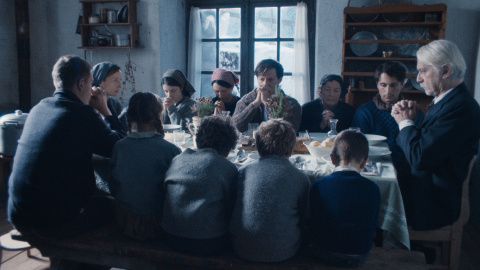 Toda la historia de la película 'Vermiglio' se cuenta alrededor de la familia del maestro.