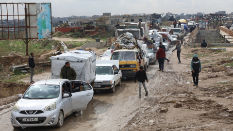 Palestinos vuelven a sus casas en Gaza, a 12 de febrero de 2025. Palestinos vuelven a sus casas en Gaza, a 12 de febrero de 2025.