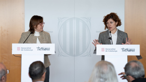 La consellera de Territori i portaveu del Govern, Silvia Paneque, i la secretària general d'ERC, Elisenda Alamany, durant la roda de premsa d'aquest dilluns La consellera de Territori i portaveu del Govern, Silvia Paneque, i la secretària general d'ERC, Elisenda Alamany, durant la roda de premsa d'aquest dilluns