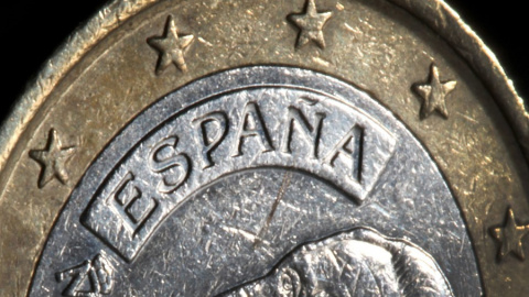 Una moneda española de un euro, en una imagen de archivo. Una moneda española de un euro, en una imagen de archivo.