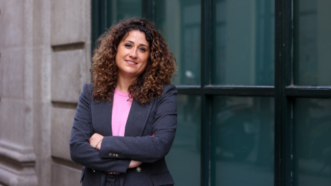 La secretaria de Política Económica y Transición Digital del PSOE, Enma López, tras la entrevista con Público. La secretaria de Política Económica y Transición Digital del PSOE, Enma López, tras la entrevista con Público.