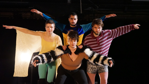 sala cuarta pared Escena de la obra Murmullo, de Aitana Sar, en Cuarta Pared.