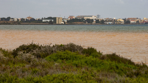6001ad4add5af426527fc62f29ad73eaa7db6db3 Desembocadura de la Rambla del Albujón al mar Menor tras las lluvias caídas en los últimos días, a 7 de marzo de 2025.