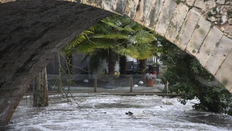 4fcc23936f5cef87fd1f273eafdb2154adf2ea30w Imagen de la crecida del río Eresma, en Segovia.