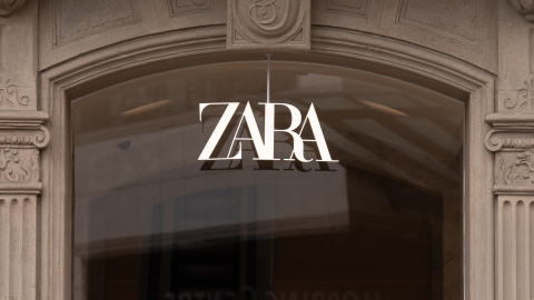 Imagen de archivo de una tienda de la franquicia Zara, perteneciente al grupo Inditex, en Barcelona, a 7 de agosto de 2023.
