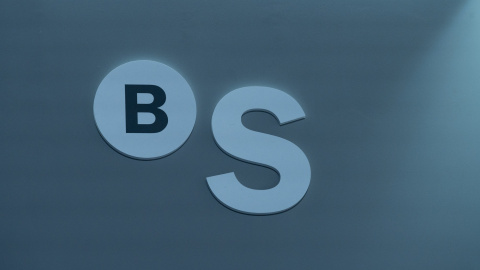 Logotipo del Banco Sabadell, durante la junta general de accionistas, en Sabadell (Barcelona). Logotipo del Banco Sabadell, durante la junta general de accionistas, en Sabadell (Barcelona).