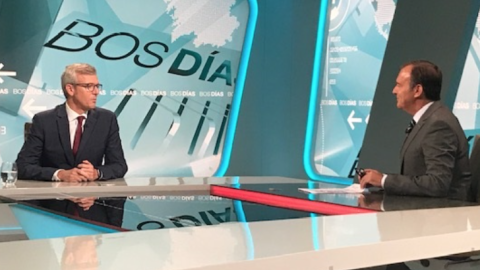 El presidente de la Xunta, Alfonso Rueda, en una entrevista en la Televisión de Galicia.