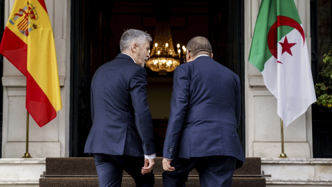 El ministro del Interior, Fernando Grande-Marlaska (i), recibe al ministro del Interior de Argelia, Brahim Merad (d), en la sede del Ministerio, a 24 de febrero de 2025, en Madrid El ministro del Interior, Fernando Grande-Marlaska (i), recibe al ministro del Interior de Argelia, Brahim Merad (d), en la sede del Ministerio, a 24 de febrero de 2025, en Madrid