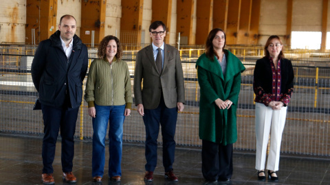 El president del Govern, Salvador Illa, amb els consellers Albert Dalmau (Presidència), Sílvia Paneque (Territori) i Mónica Hernández (Cultura), en la presentació del hub audiovisual Media City.