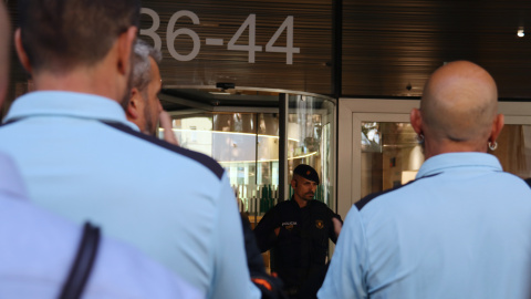 Un grup de funcionaris de presons concentrats davant el Departament de Justícia Un grup de funcionaris de presons concentrats davant el Departament de Justícia