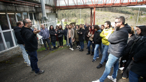Trabajadores de la fábrica de cerámica de Sargadelos Trabajadores de la fábrica de cerámica de Sargadelos se concentran a las puertas de las instalaciones.