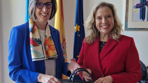 Se busca persona responsable para consejería problemática Se busca persona responsable para consejería problemática