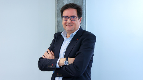 El ministro, en otra imagen tras la entrevista.