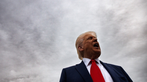0e6c2489865d1a245979df7e26248197d919e023 El presidente de EEUU, Donald Trump, se dirige a los periodistas en la Casa Blanca en Washington, D.C., a 21 de abril de 2025.