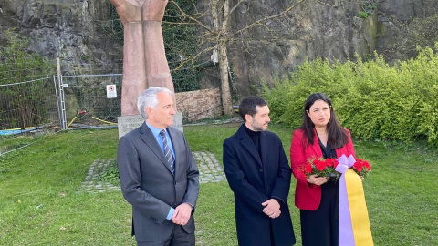 Bustinduy, Nooshi Dadgostar y el embajador de España en Suecia el 27 de abril de 2025 en Estocolmo. Bustinduy, Nooshi Dadgostar y el embajador de España en Suecia el 27 de abril de 2025 en Estocolmo.