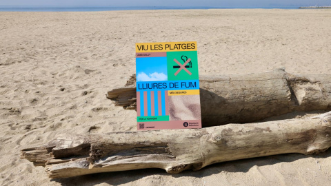 Cartell de la Diputació de Barcelona per prohibir el tabac a les platges Cartell de la Diputació de Barcelona per prohibir el tabac a les platges