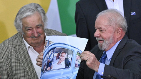 lulapepe Fotografía de archivo del 1 de marzo de 2023 del presidente de Brasil, Luiz Inácio Lula da Silva (d),