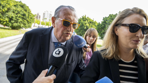 Carlos Fabra El expresidente de la Diputación de Castellón y del PP provincial Carlos Fabra a su llegada a la Audiencia de Castellón este lunes.