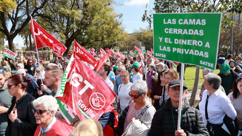 Manifestación en defensa de la sanidad pública en Sevilla. A 05 de abril de 2025, en Sevilla. Manifestación en defensa de la sanidad pública en Sevilla. A 05 de abril de 2025, en Sevilla.