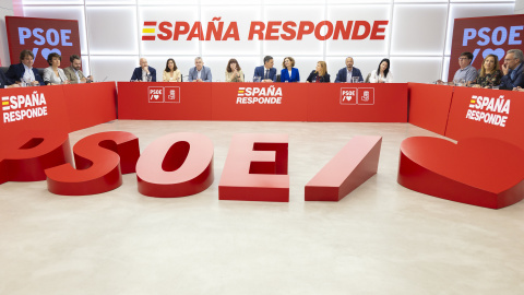 El presidente del Gobierno y secretario general del PSOE, Pedro Sánchez, preside la reunión de la Comisión Ejecutiva Federal en la sede Ferraz. El presidente del Gobierno y secretario general del PSOE, Pedro Sánchez, preside la reunión de la Comisión Ejecutiva Federal en la sede Ferraz.