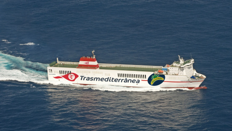 El 'Villa de Tazacorte', el mayor mercante de la flota española de Transmediterránea. El 'Villa de Tazacorte', el mayor mercante de la flota española de Transmediterránea.