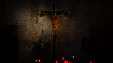 EuropaPress_3383138_crucifijo_iglesia_santa_maria_mar_tercer_dia_entrada_vigor_nuevas El crucifijo de la iglesia Santa María del Mar, en Barcelona. Archivo.