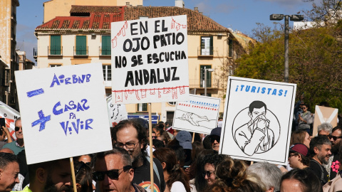 Manifestación por el derecho a una vivienda digna en Málaga. Manifestación por el derecho a una vivienda digna en Málaga.