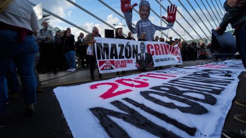 EuropaPress_6686178_decenas_personas_presentacion_acuerdo_social_valenciano_museo_artes (Foto de ARCHIVO)Decenas de personas durante la presentación del ‘Acuerdo Social Valenciano’, en el Museo de las Artes y las Ciencias de Valencia, a 29 de abril de 2025, en Valencia, Comunidad Valenciana (España). Cuando se cumplen seis meses de las inundaciones que dejaron 228 fallecidos y daños materiales multimillonarios en la provincia de Valencia, asociaciones de víctimas de la dana, Comités Locales de Emergencia y Reconstrucción de las zonas afectadas, sindicatos y movimientos sociales presentan el ‘Acuerdo Social Valenciano’ para denunciar "la negligencia política del gobierno de la Generalitat Valenciana en la gestión de la dana y la complicidad de quien le está sosteniendo”. Esta concentración coincide con el Congreso del Partido Popular Europeo (PPE).Jorge Gil / Europa Press29 ABRIL 2025;DANA;ACUERDO SOCIAL;ASOCIACIONES;VÍCTIMAS;INUNDACIÓN;MOVIMIENTO SOCIAL;DIMISIÓN29/4/2025